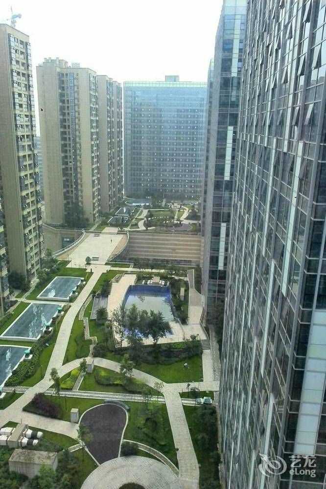Rongcheng Holiday Hotel Chengdu Bagian luar foto